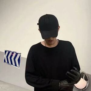 昏黄的路灯照不亮整条街铃声