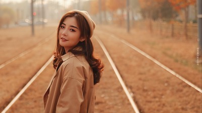 凭着爱  粤语女声版    胡芳芳↙铃声